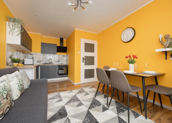 Apartament Na Alejach Jerozolimskich Przy Palacu Kultury I Nauki By Noclegi Renters